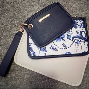 Anne Klein 3 piece nwot zipper wallet set